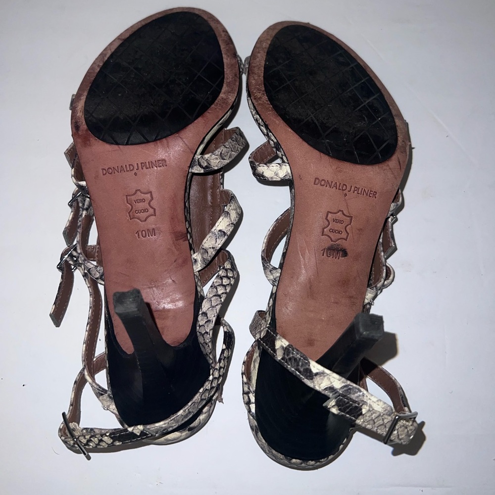 Donald J Pliner Tenasp Leather Snakeskin Strappy Heels - Picture 12 of 12